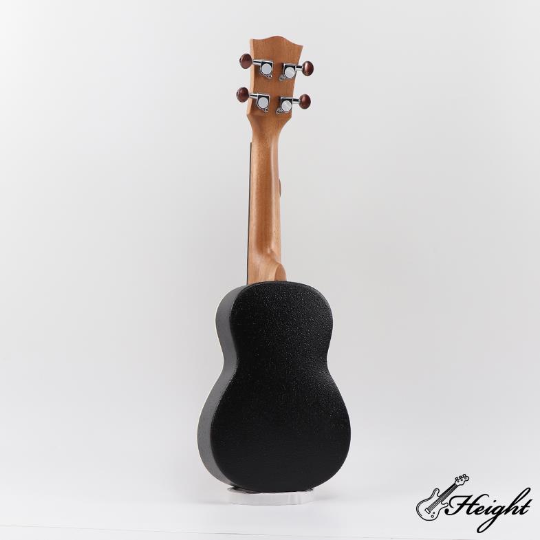 HC-06 Custom soprano Mahogany ukulele